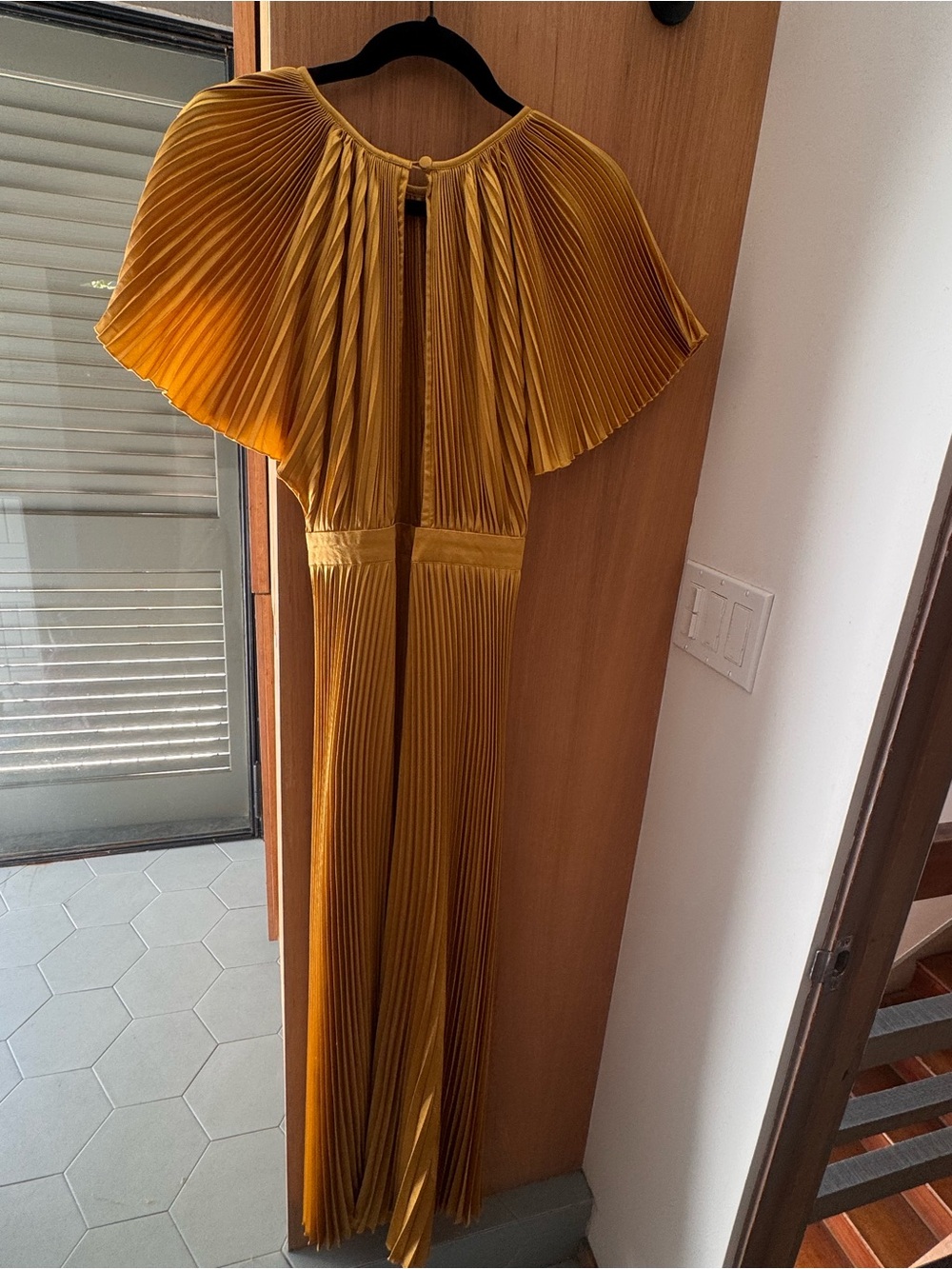 Gold Pleated Maxi Dress with Flutter Sleeves - Picture 7 of 8